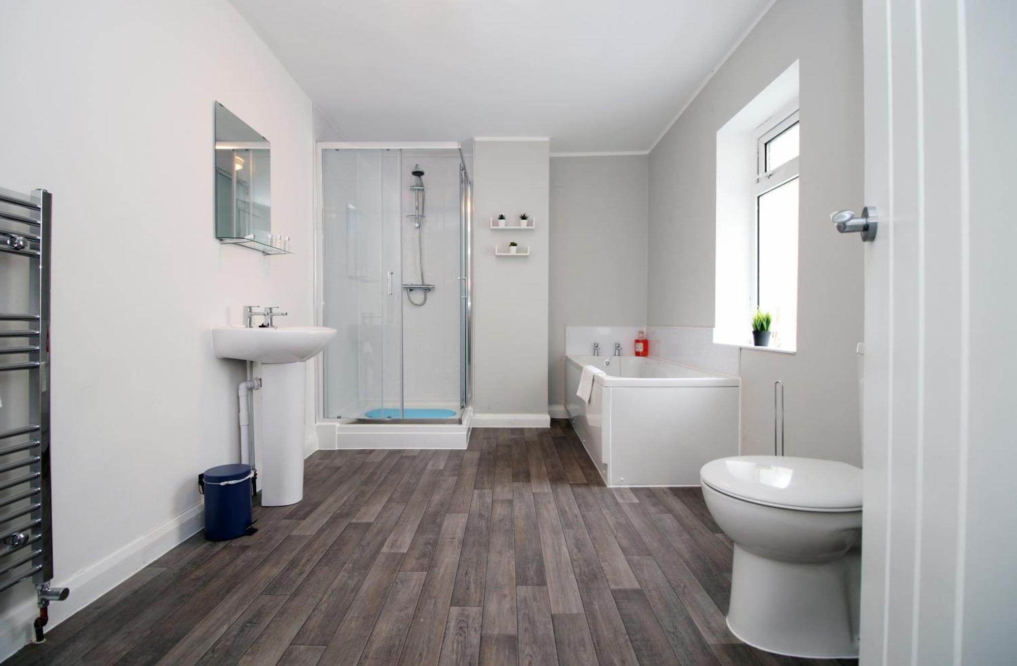 Spacious 4 Bedroom House - Moira Lodge By Ty Sa Cardiff Esterno foto
