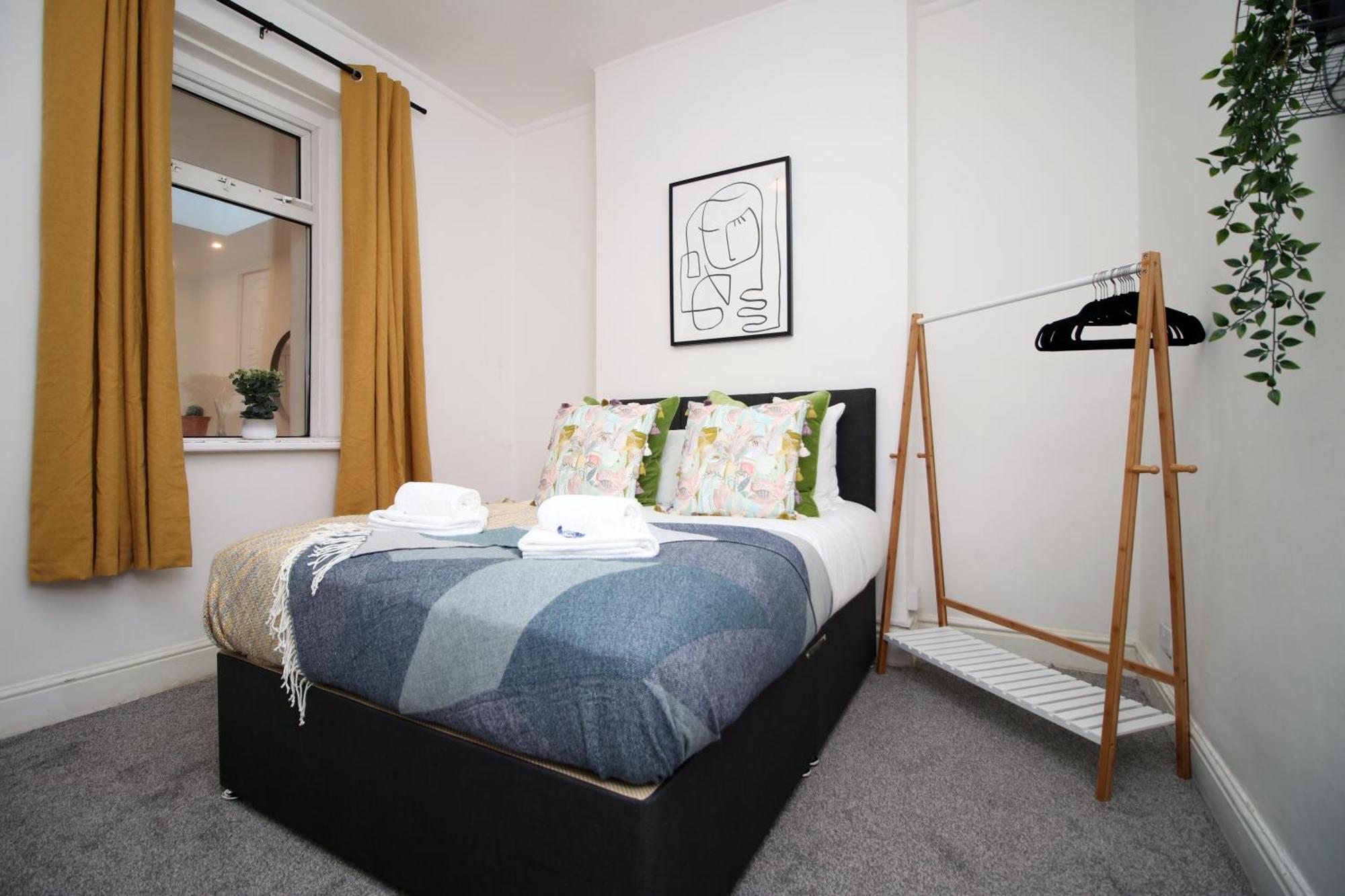 Spacious 4 Bedroom House - Moira Lodge By Ty Sa Cardiff Esterno foto